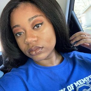 Meet your Posher, Tayunna